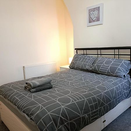 Bright, Comfortable Home, Convenient For City Centre Ливърпул Екстериор снимка